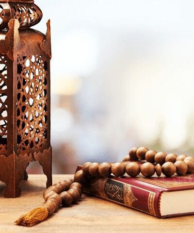 Learn Shia Namaz and the Importance of offering Namaz on Time in Shia Islam